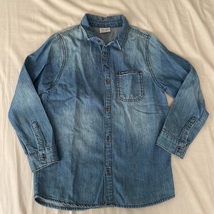 Long sleeve denim shirt
